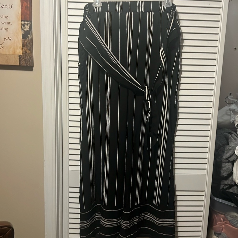 A woman dress pants